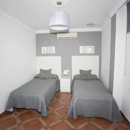 Alojamiento El Chaparro Barbate Junto A La Venta El Loro Exterior foto