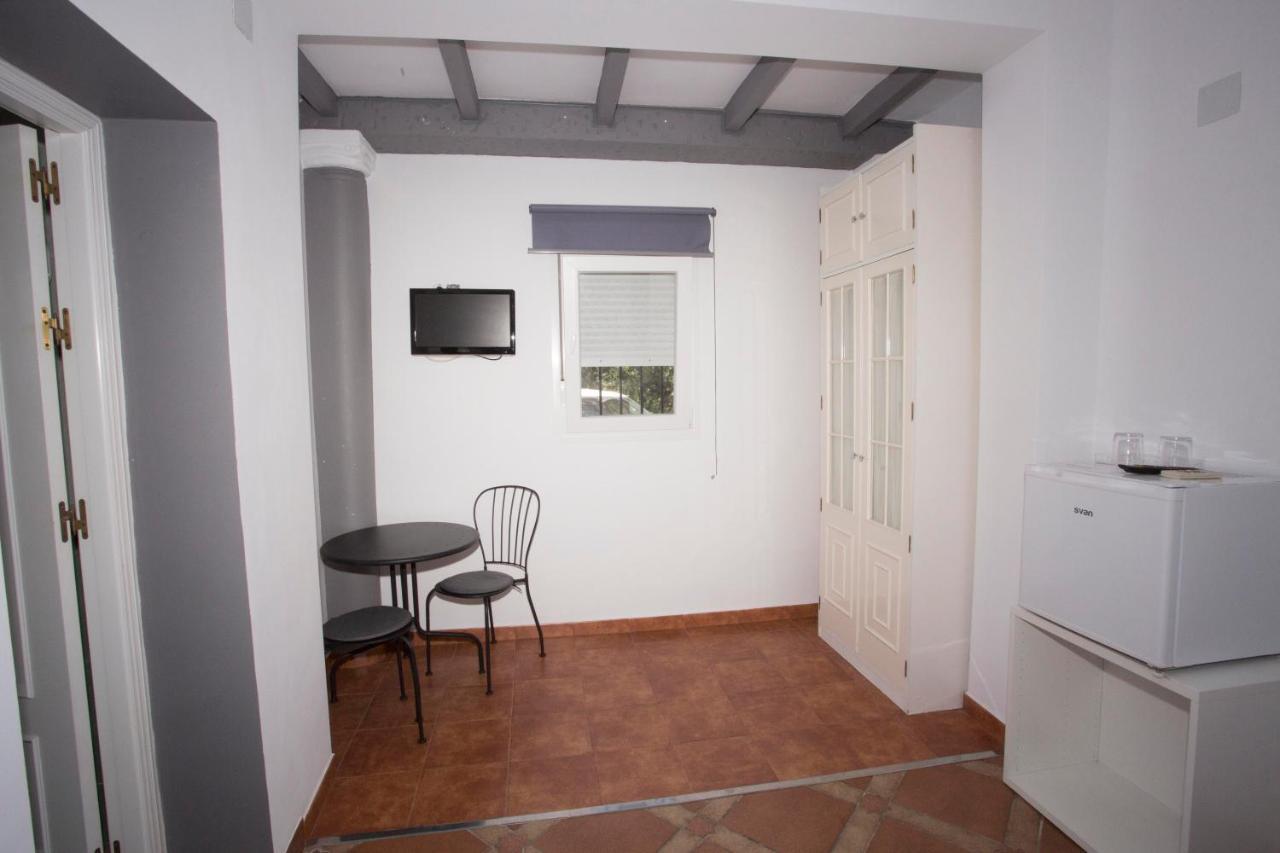 Alojamiento El Chaparro Barbate Junto A La Venta El Loro Exterior foto