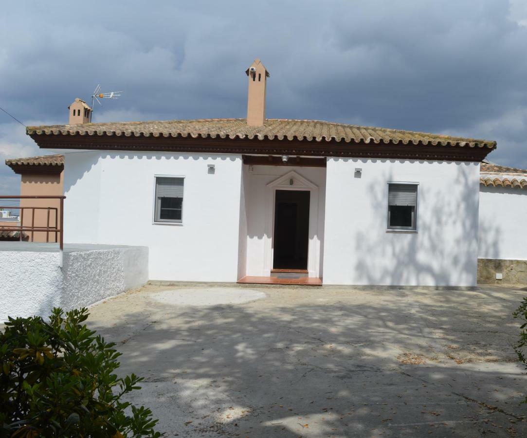 Alojamiento El Chaparro Barbate Junto A La Venta El Loro Exterior foto